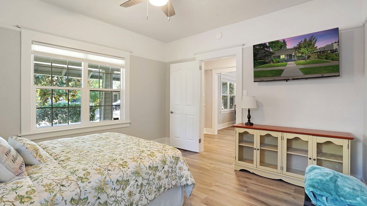 Photo of Bedroom in Lodi