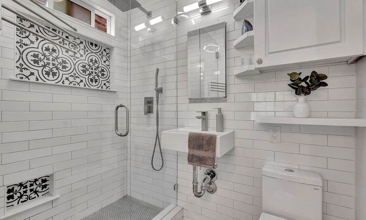 Photo of Bathroom in Belmont Shore