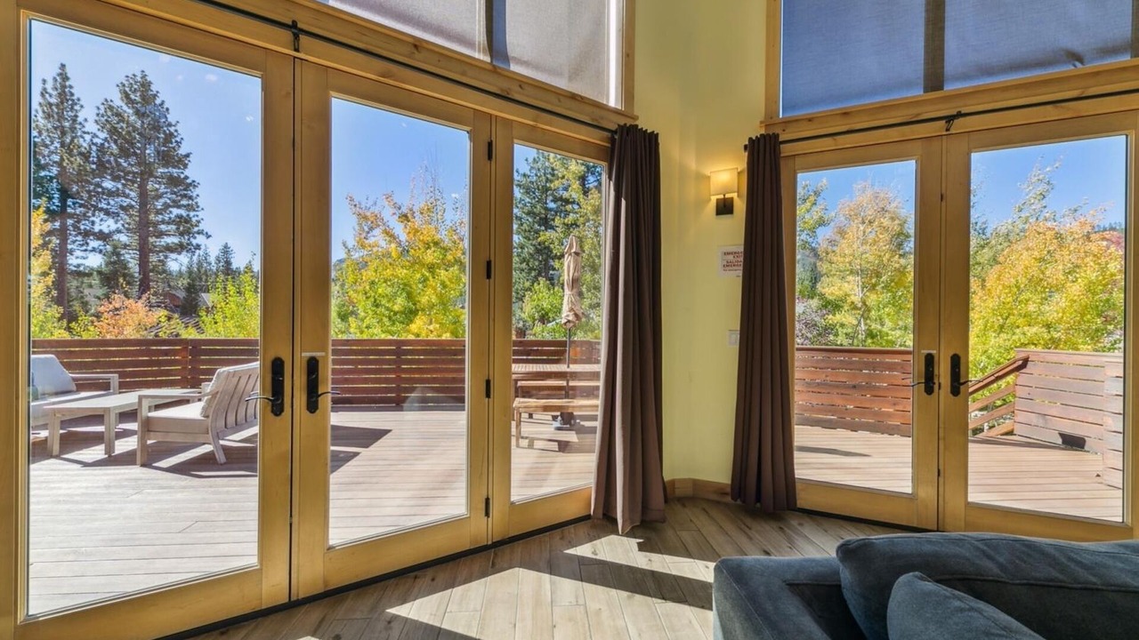Photo of Livingroom in Mountain View Estates