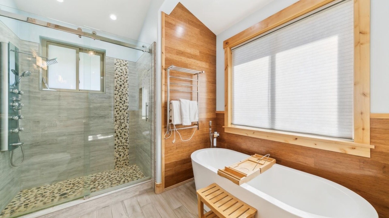 Photo of Bathroom in Mountain View Estates
