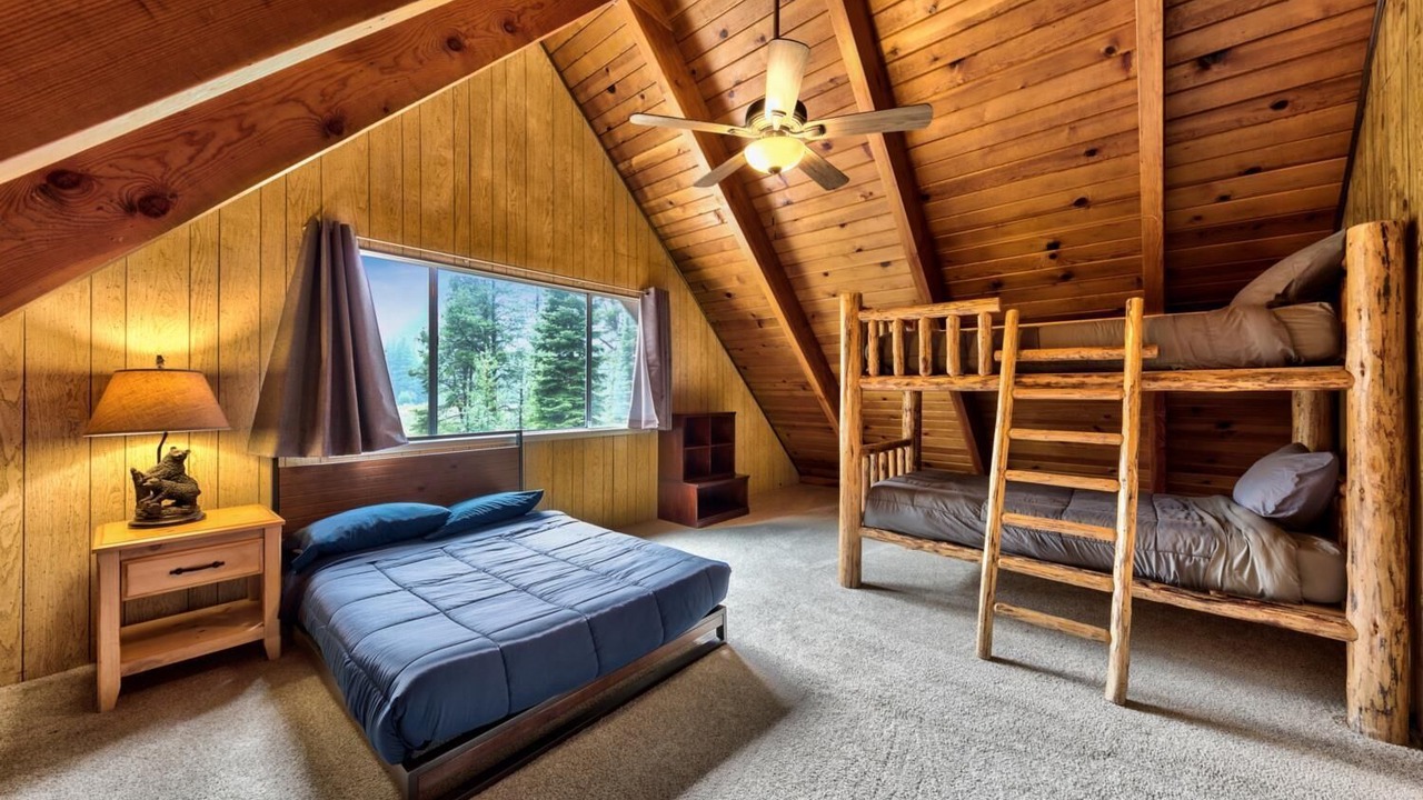 Photo of Bedroom in Christmas Valley