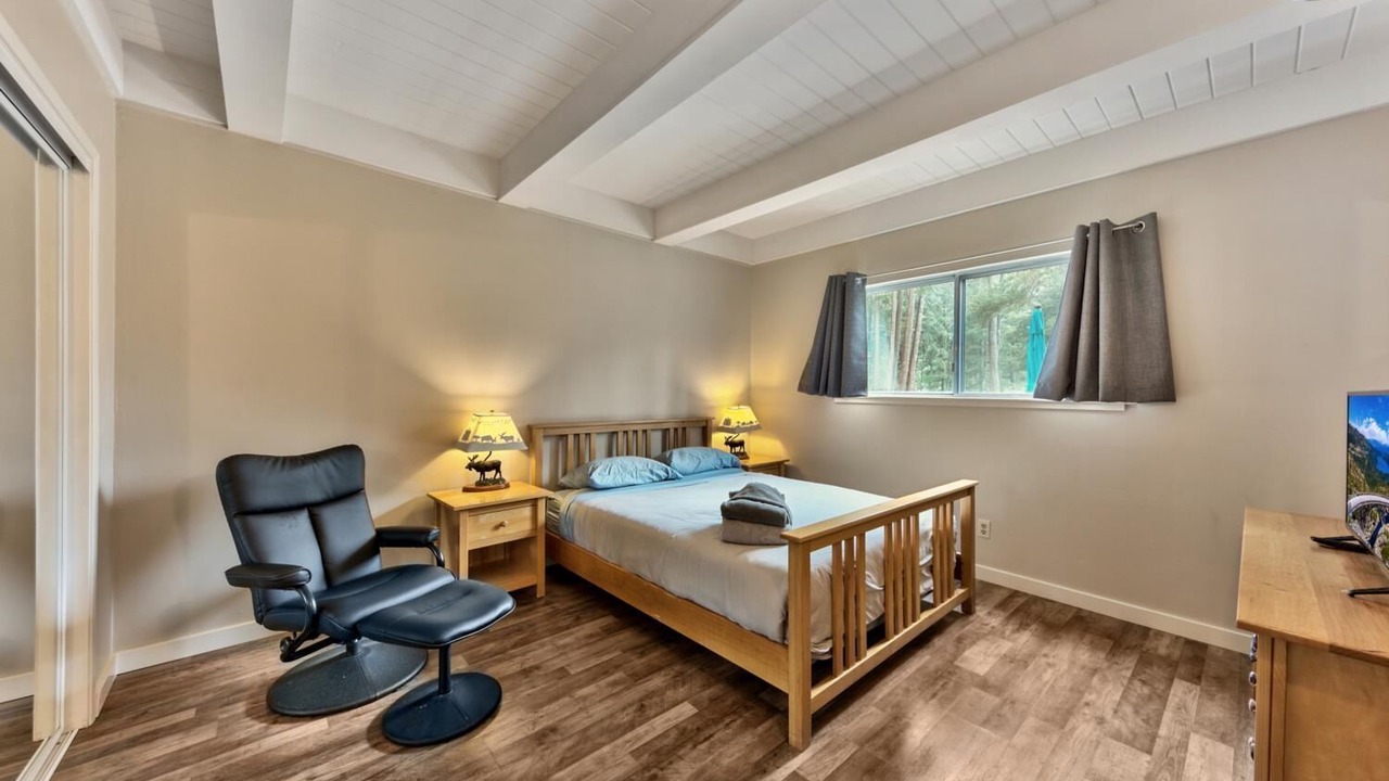 Photo of Bedroom in Christmas Valley