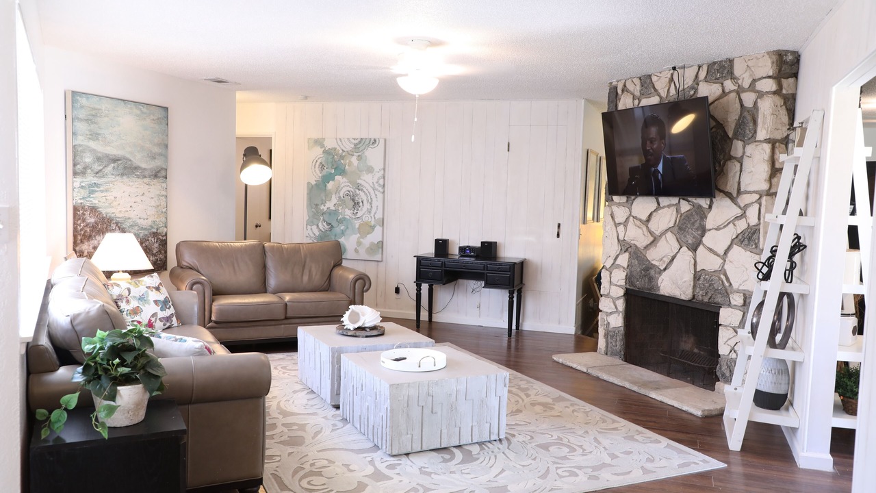Photo of Livingroom in Raisin