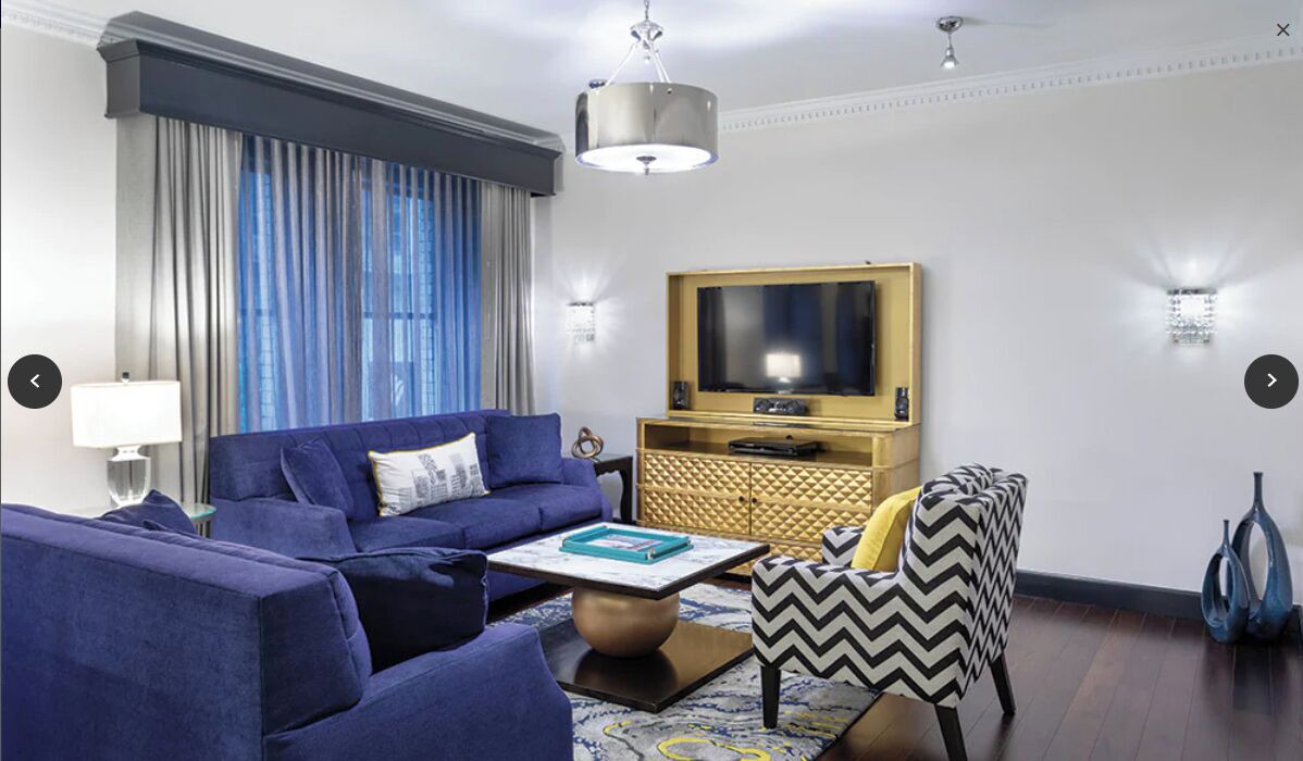 Photo of Livingroom in Theater District