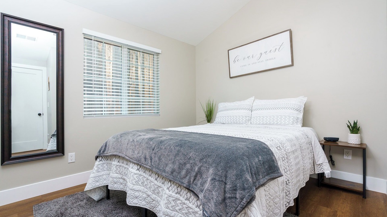Photo of Bedroom in Alpine