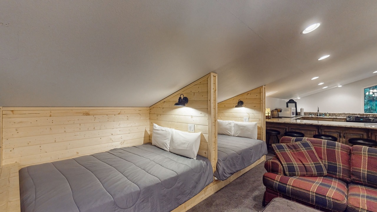 Photo of Bedroom in Shaver Lake