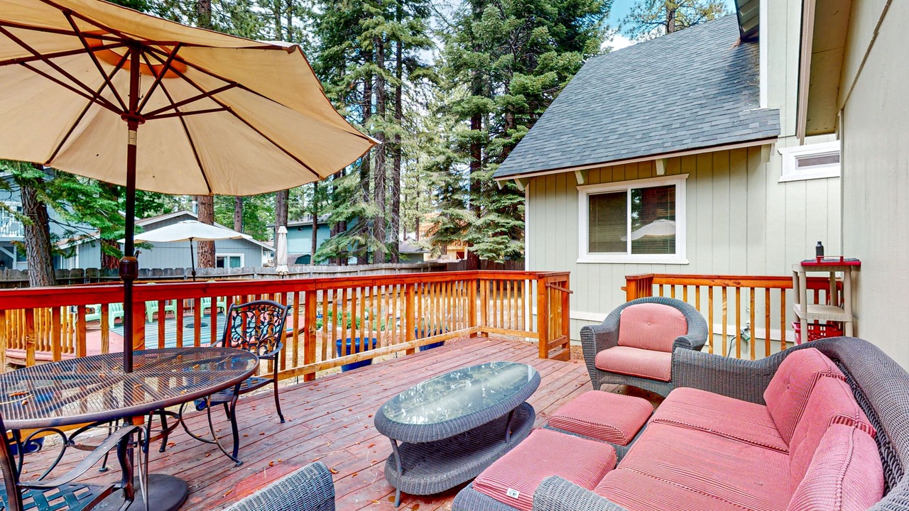 Photo of Outdoor in Montgomery Estates