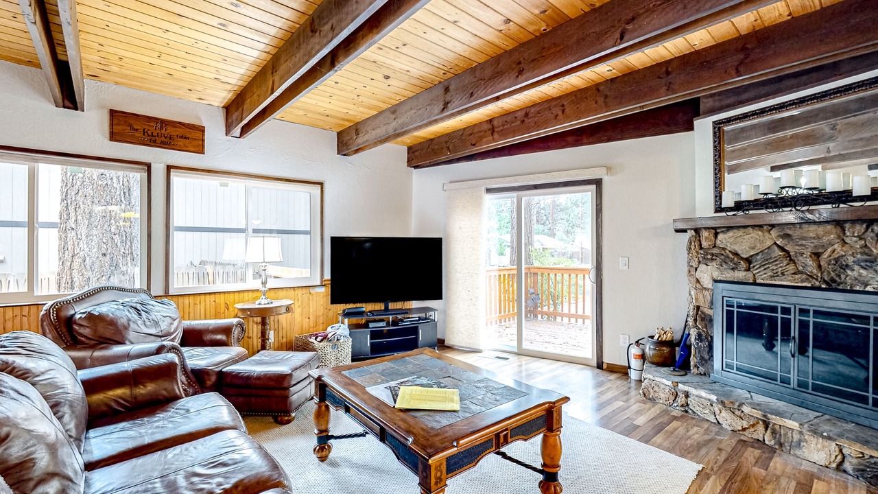 Photo of Livingroom in Montgomery Estates