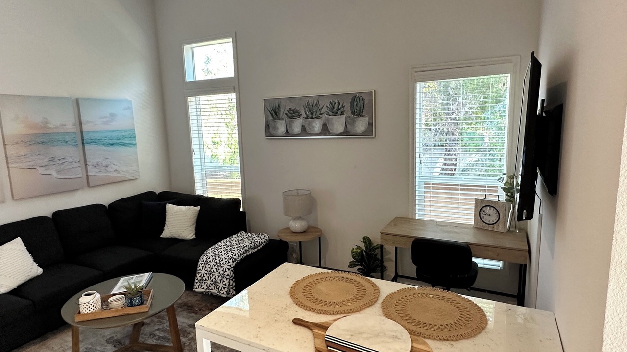 Photo of Livingroom in Poway