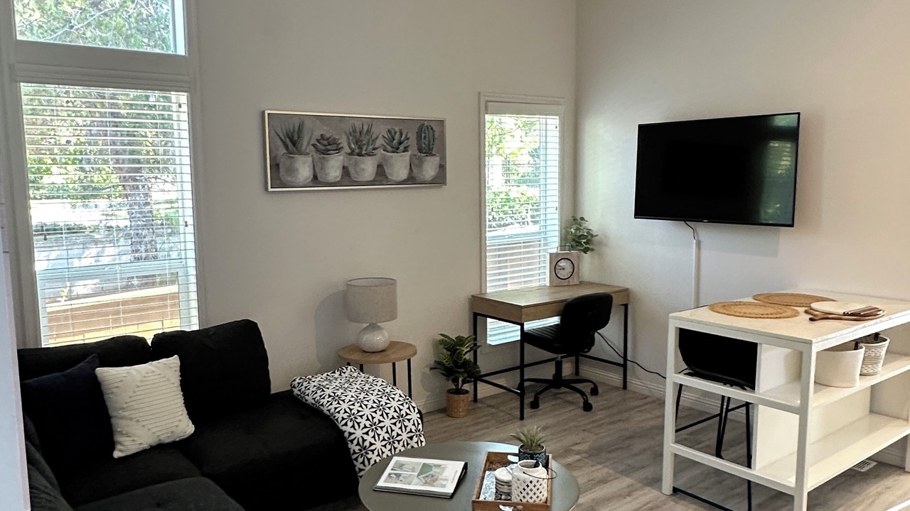 Photo of Livingroom in Poway