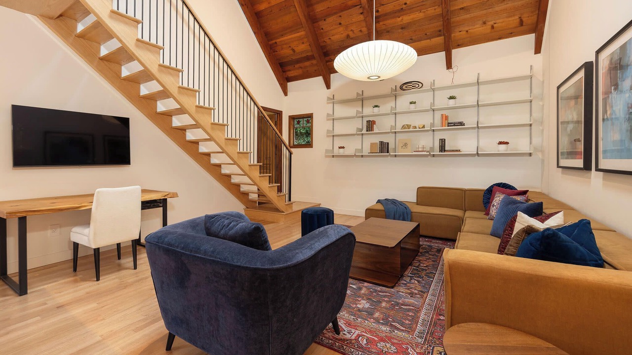 Photo of Livingroom in Montara
