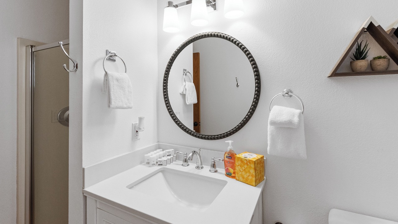 Photo of Bathroom in Summit Estates