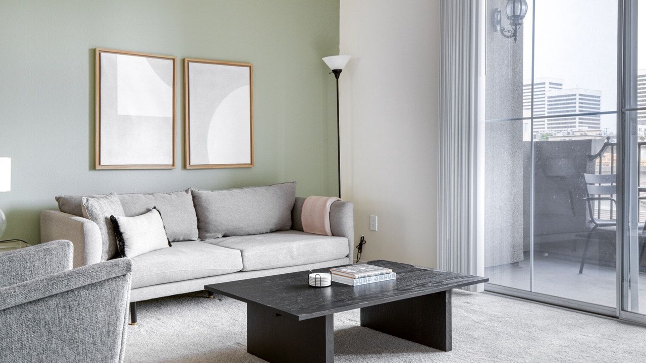 Photo of Livingroom in West Los Angeles