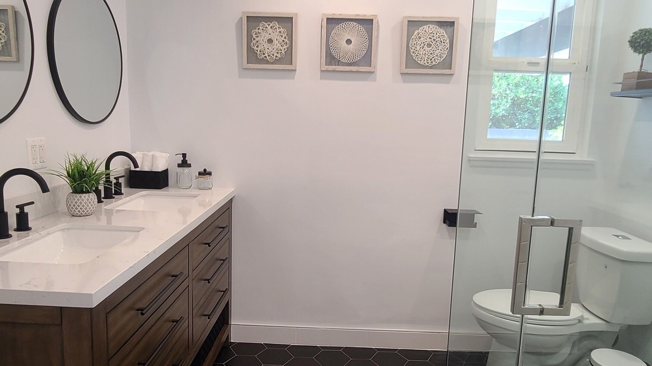Photo of Bathroom in Canoga Park