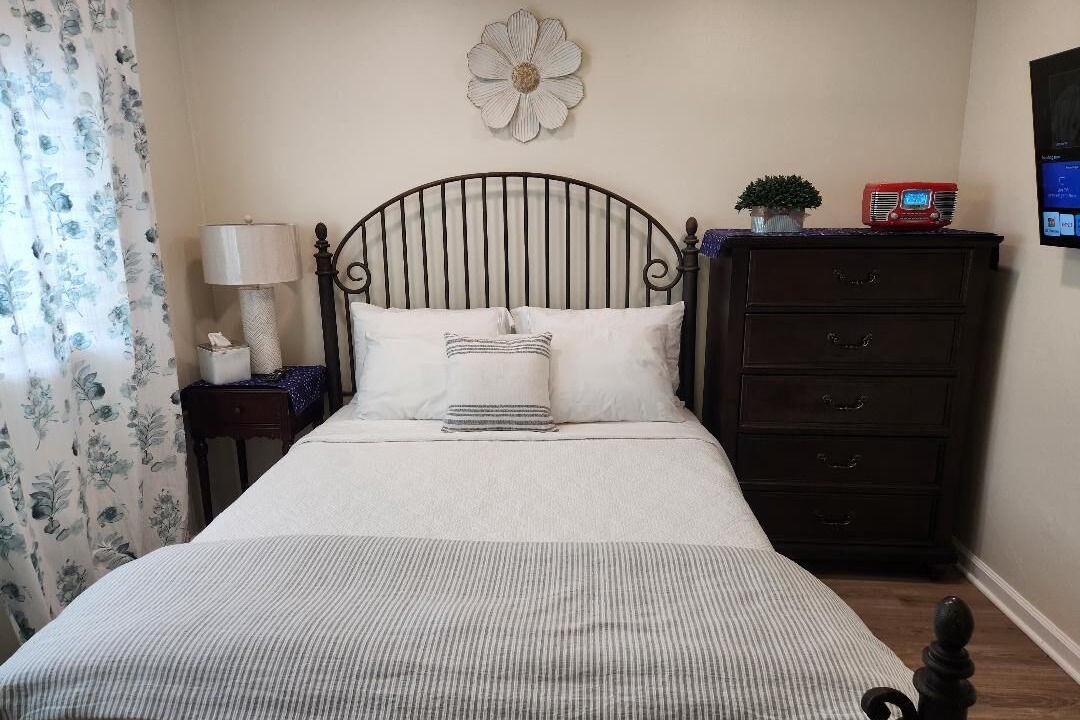Photo of Bedroom in Downey