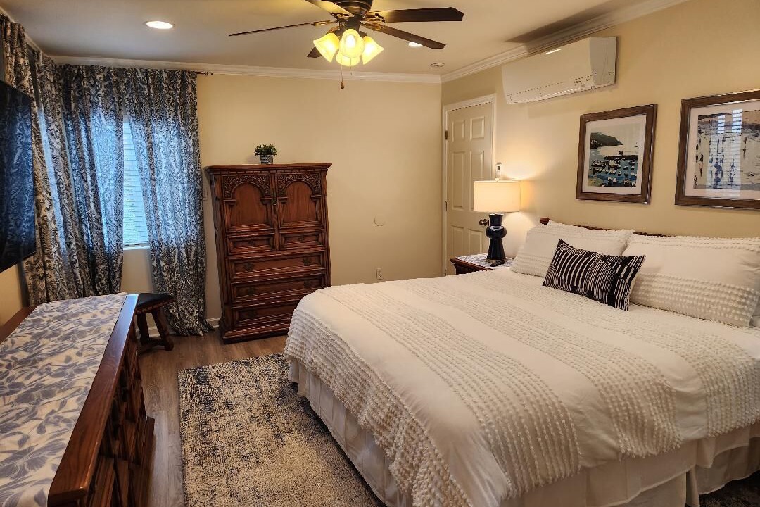 Photo of Bedroom in Downey