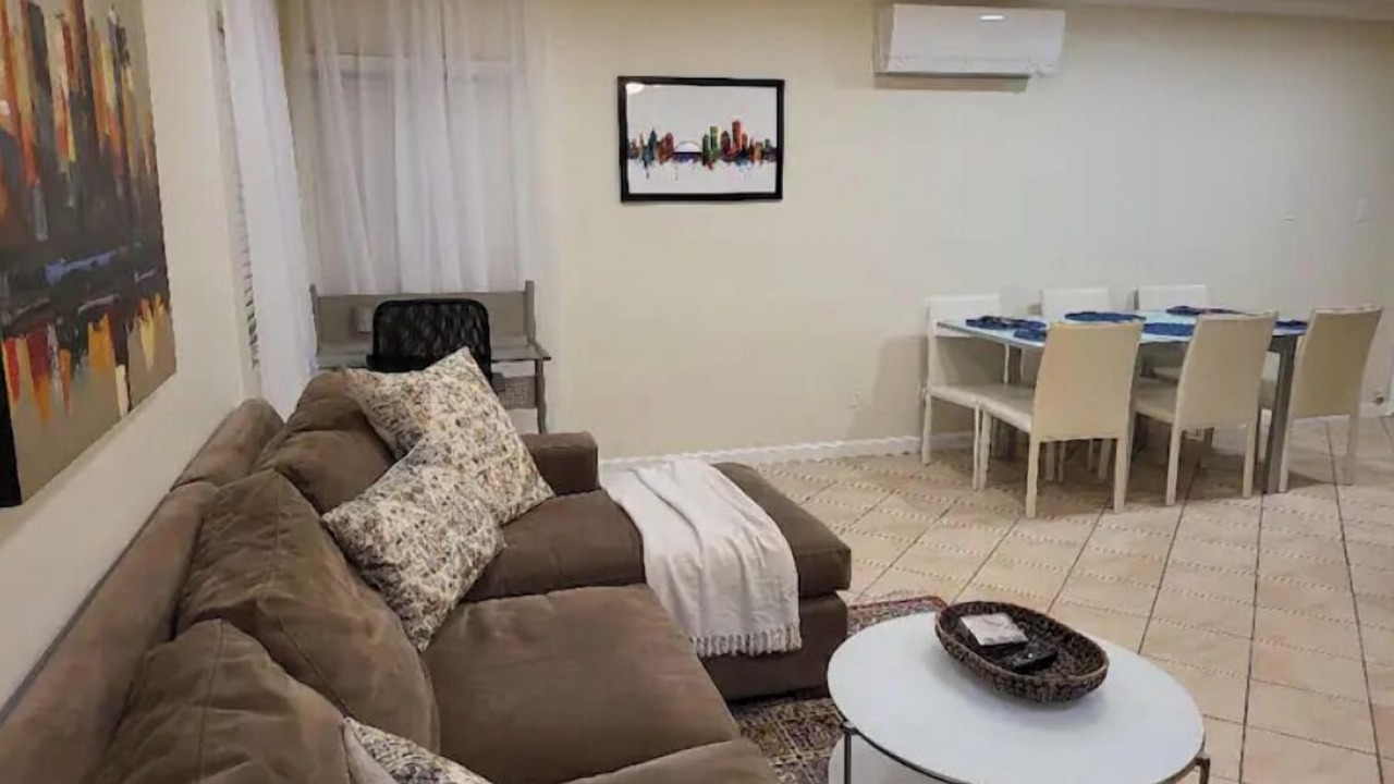 Photo of Livingroom in Downey