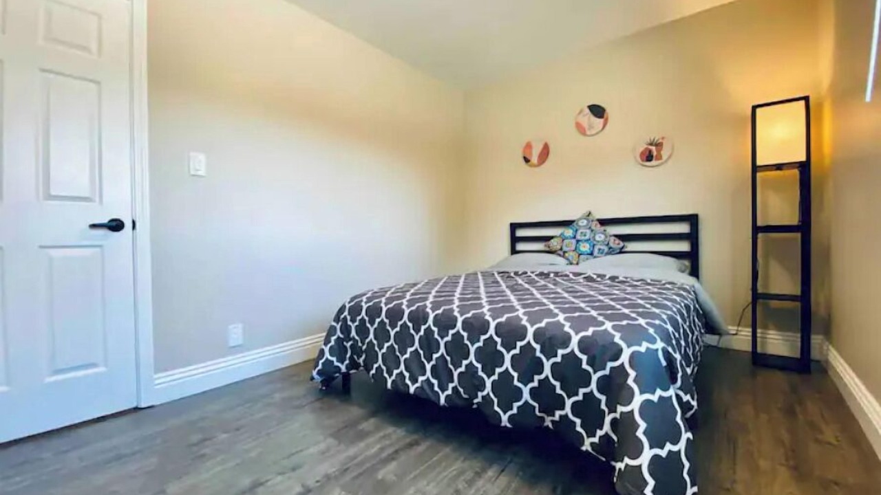 Photo of Bedroom in Newark