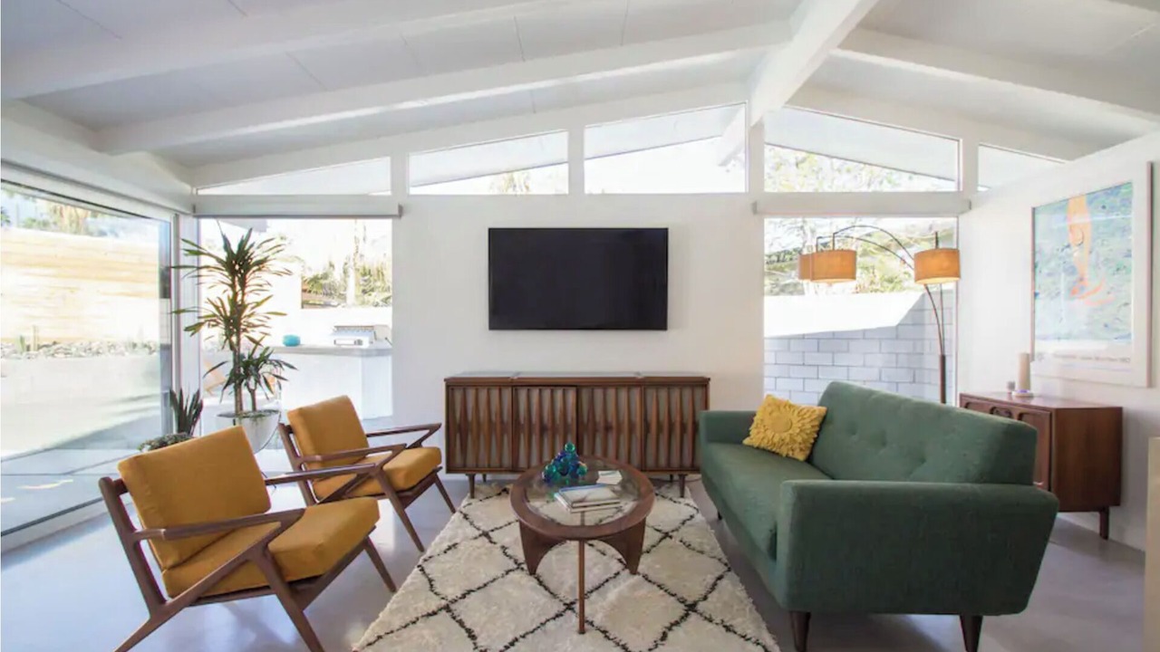 Photo of Livingroom in Magnesia Falls Cove