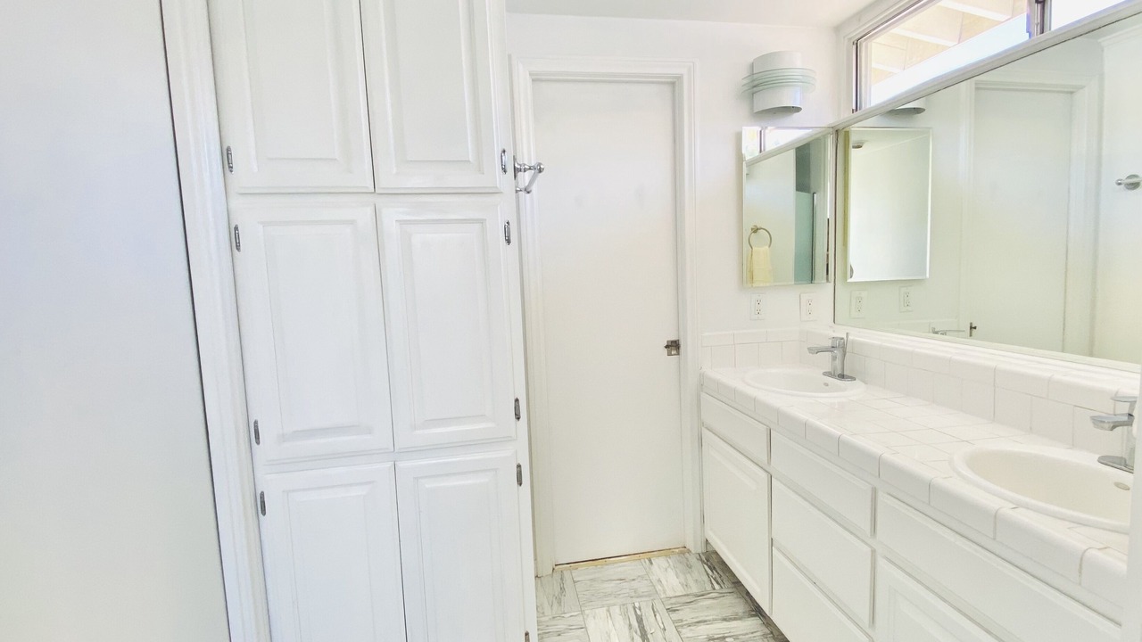 Photo of Bathroom in Mar Vista