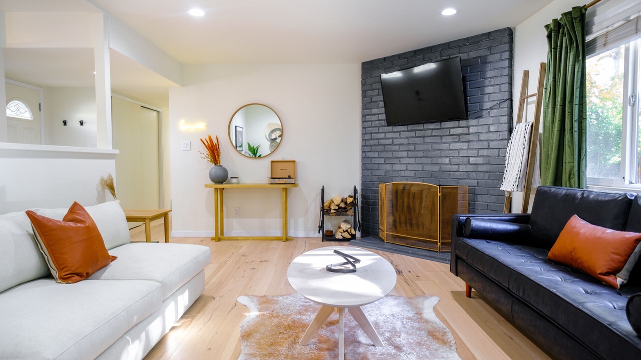 Photo of Livingroom in Sacramento