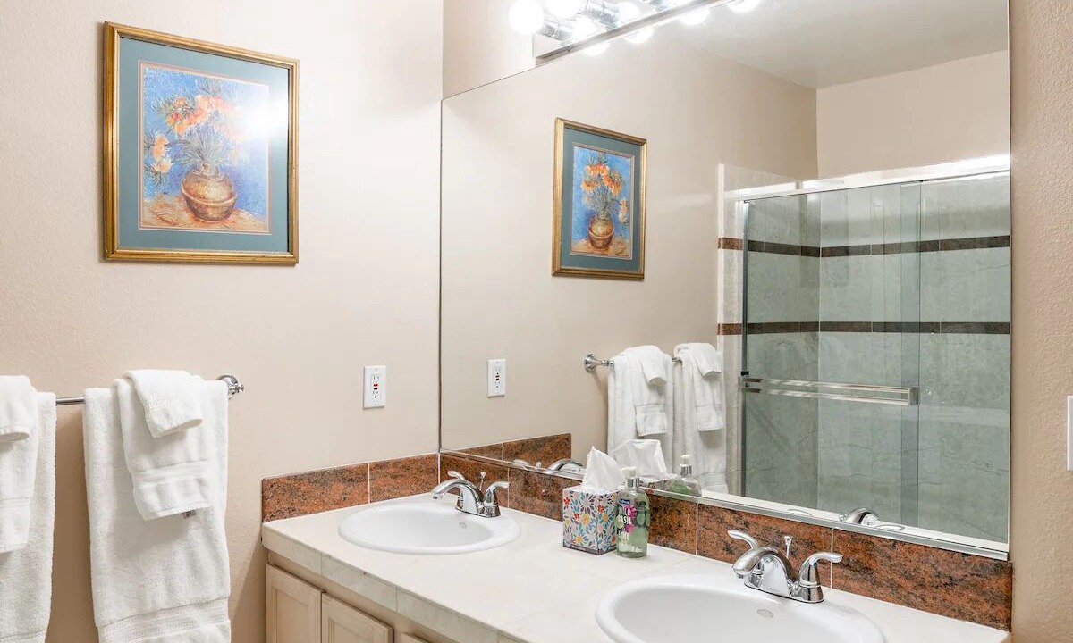 Photo of Bathroom in San Tomas