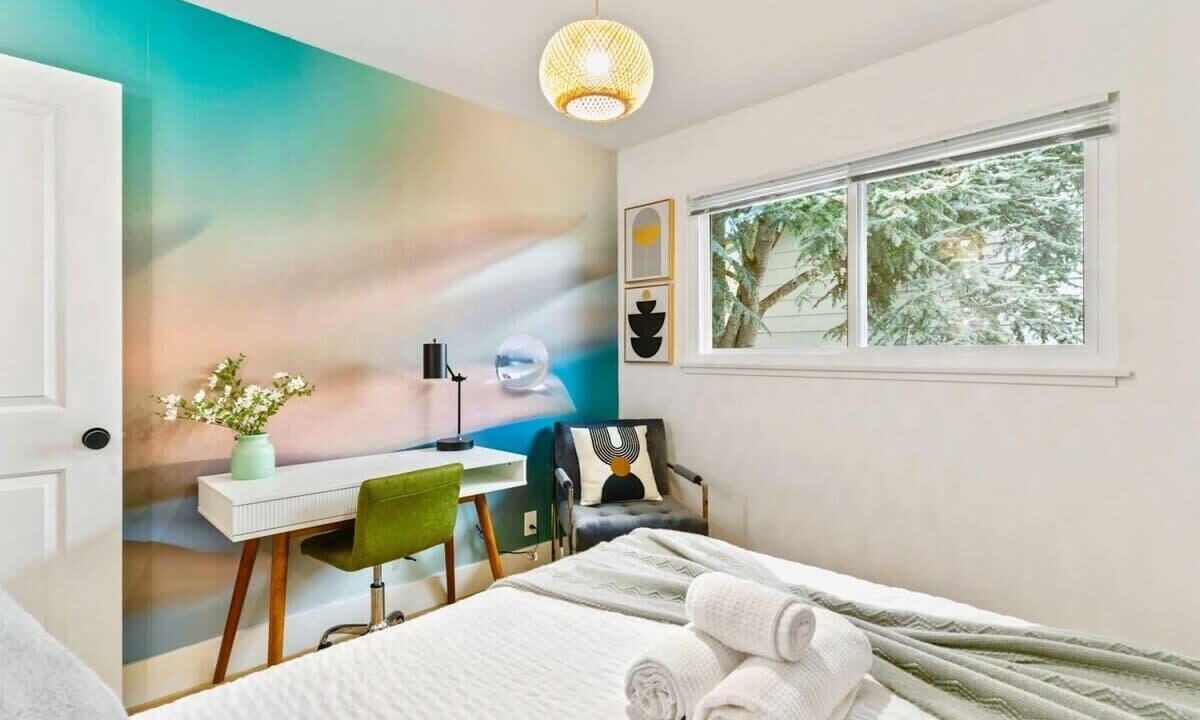Photo of Bedroom in Linda Mar