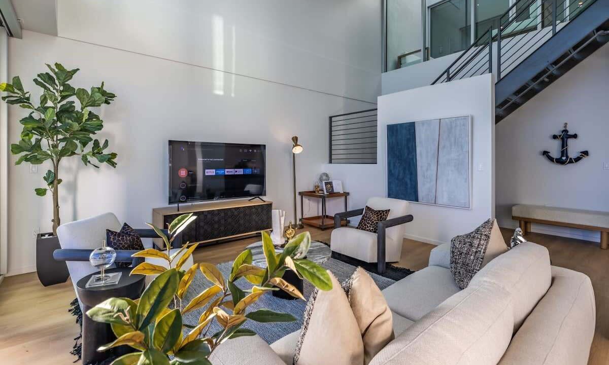 Photo of Livingroom in Waterfront