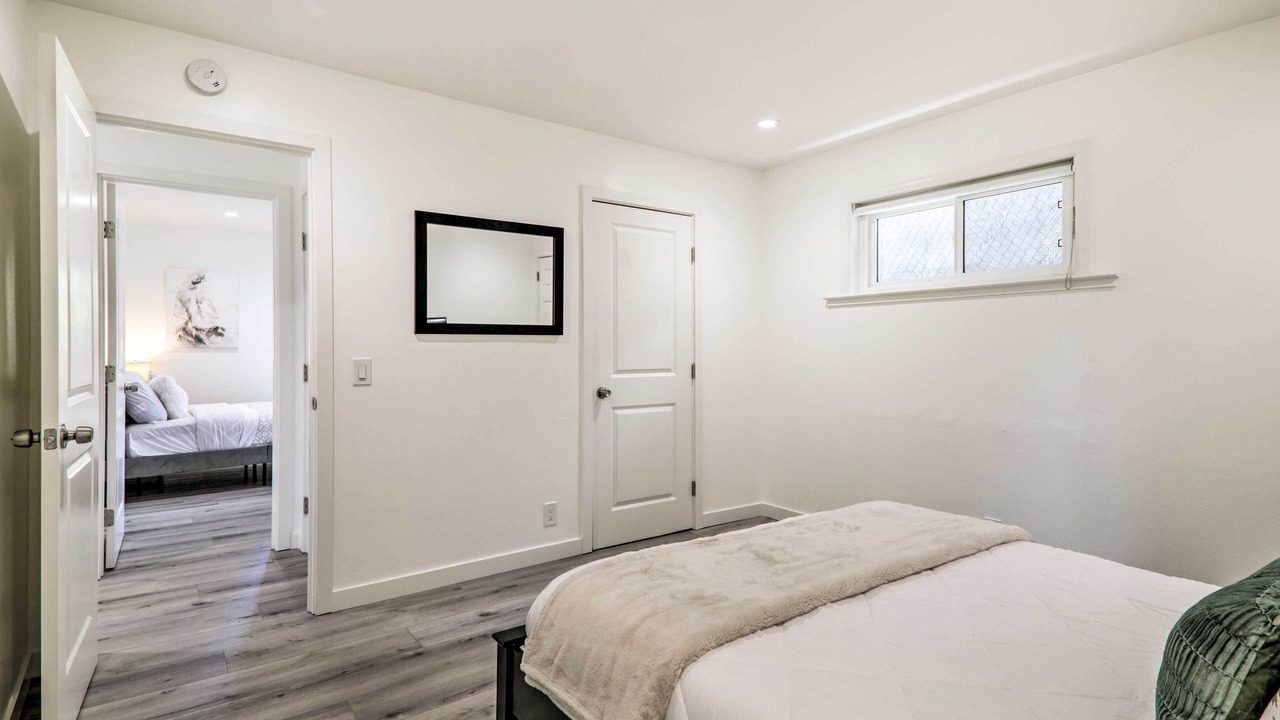 Photo of Bedroom in East Palo Alto