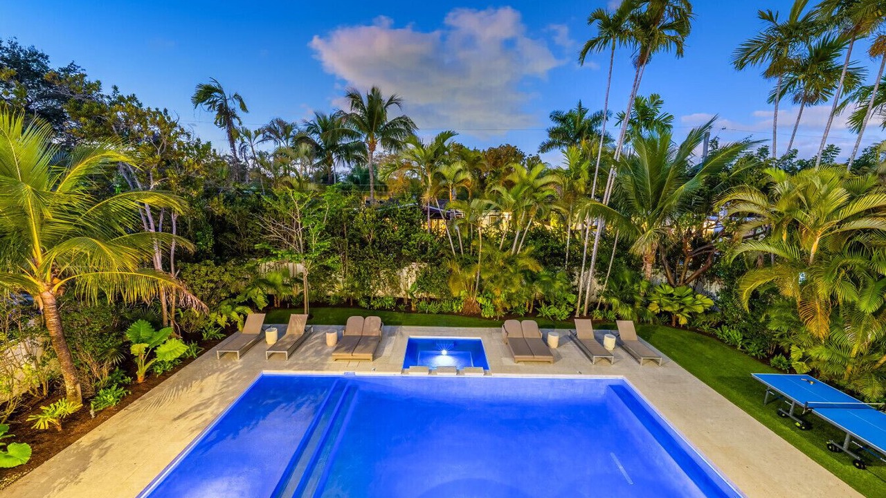 Photo of Outdoor in Country Club Section