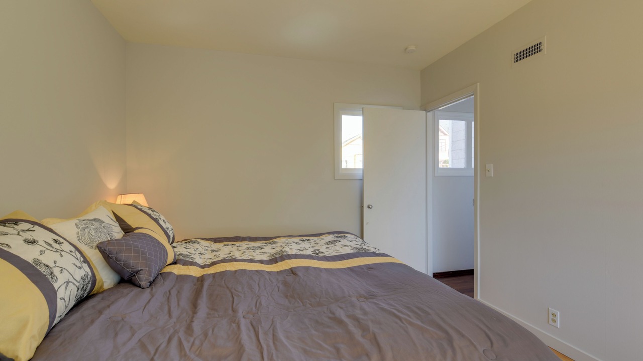 Photo of Bedroom in Dolores Heights