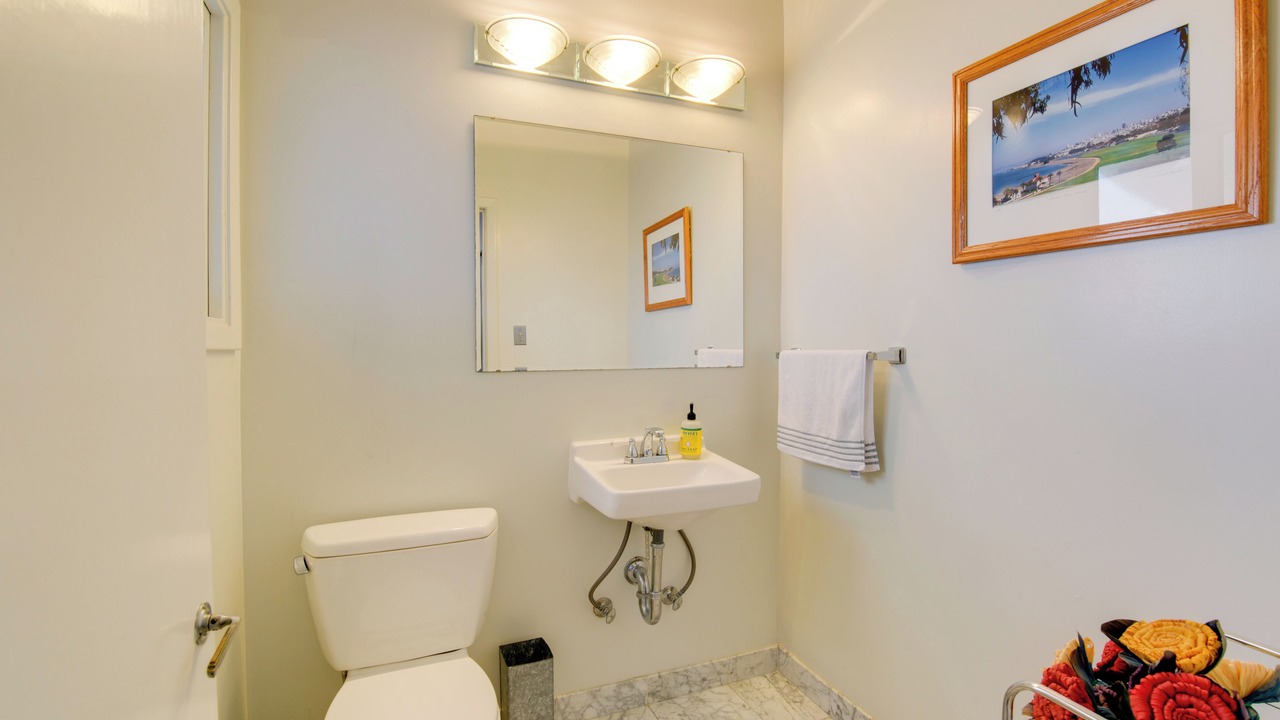 Photo of Bathroom in Dolores Heights