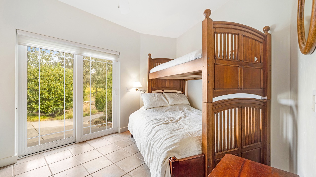 Photo of Bedroom in Kenwood