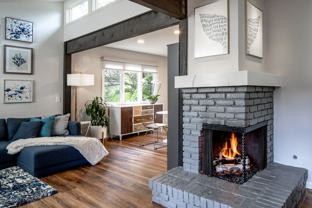 Photo of Livingroom in Monterey