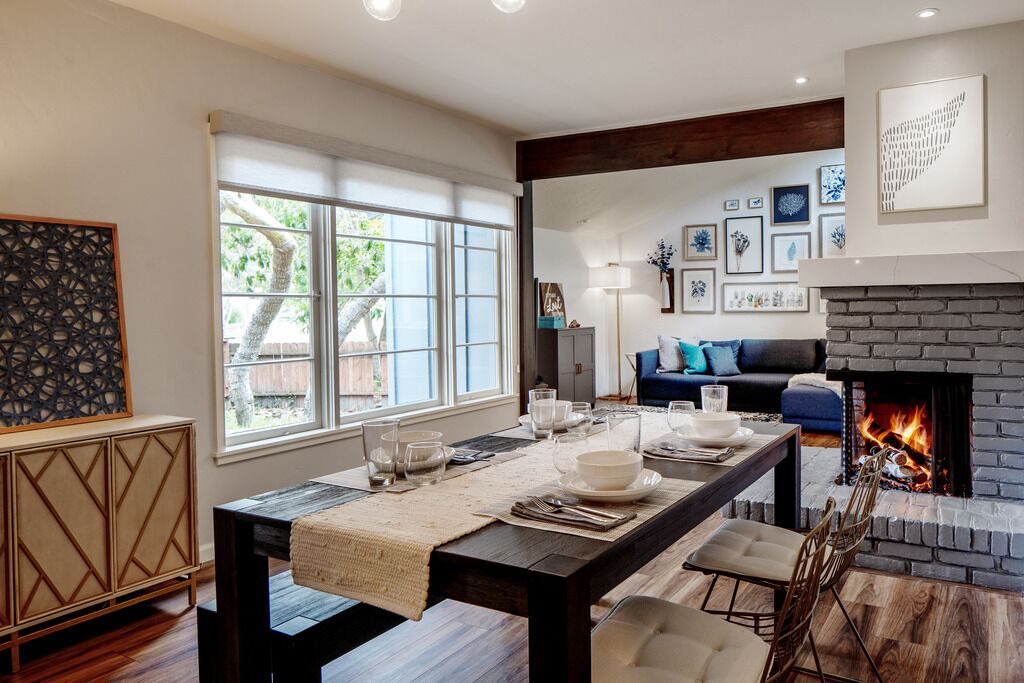 Photo of Livingroom in Monterey