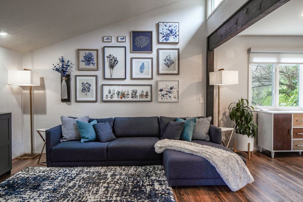 Photo of Livingroom in Monterey