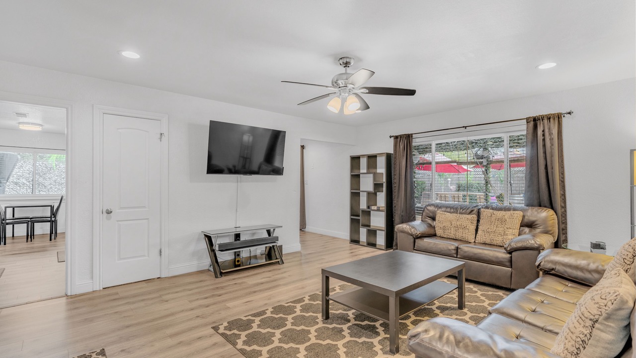 Photo of Livingroom in Raisin