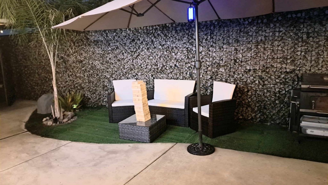 Photo of Patio Balcony in Raisin