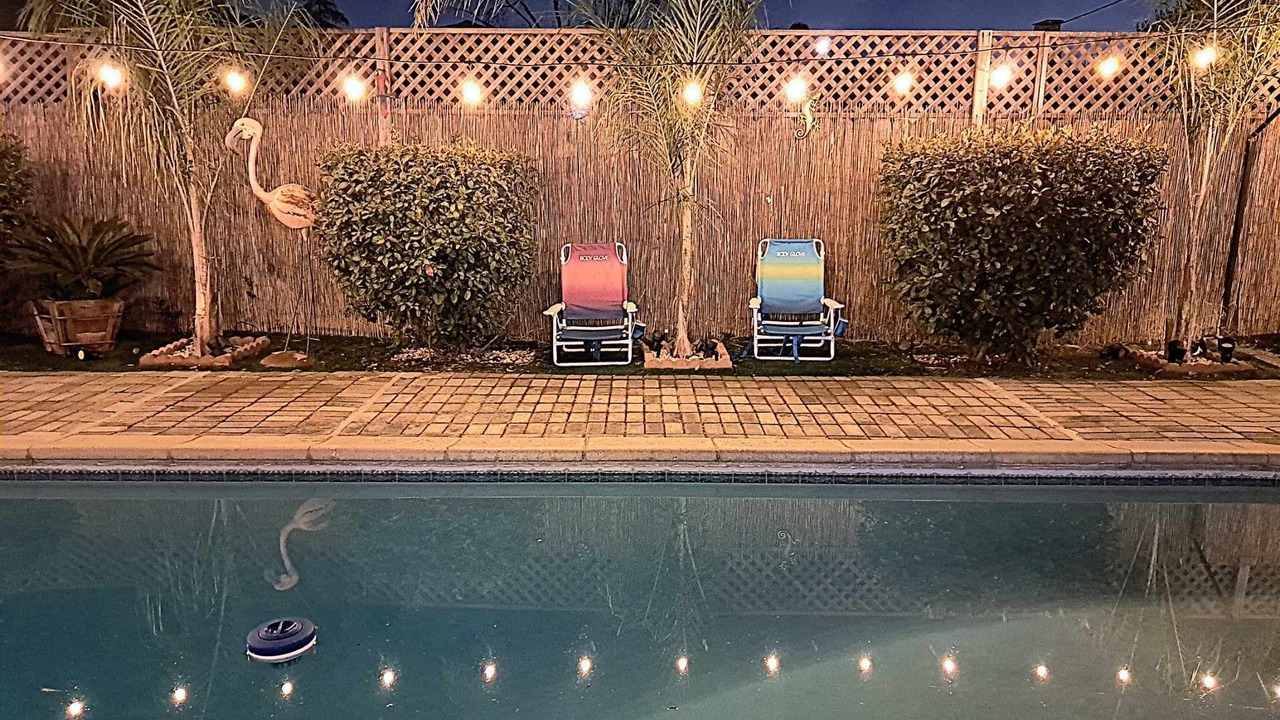 Photo of Outdoor in Raisin
