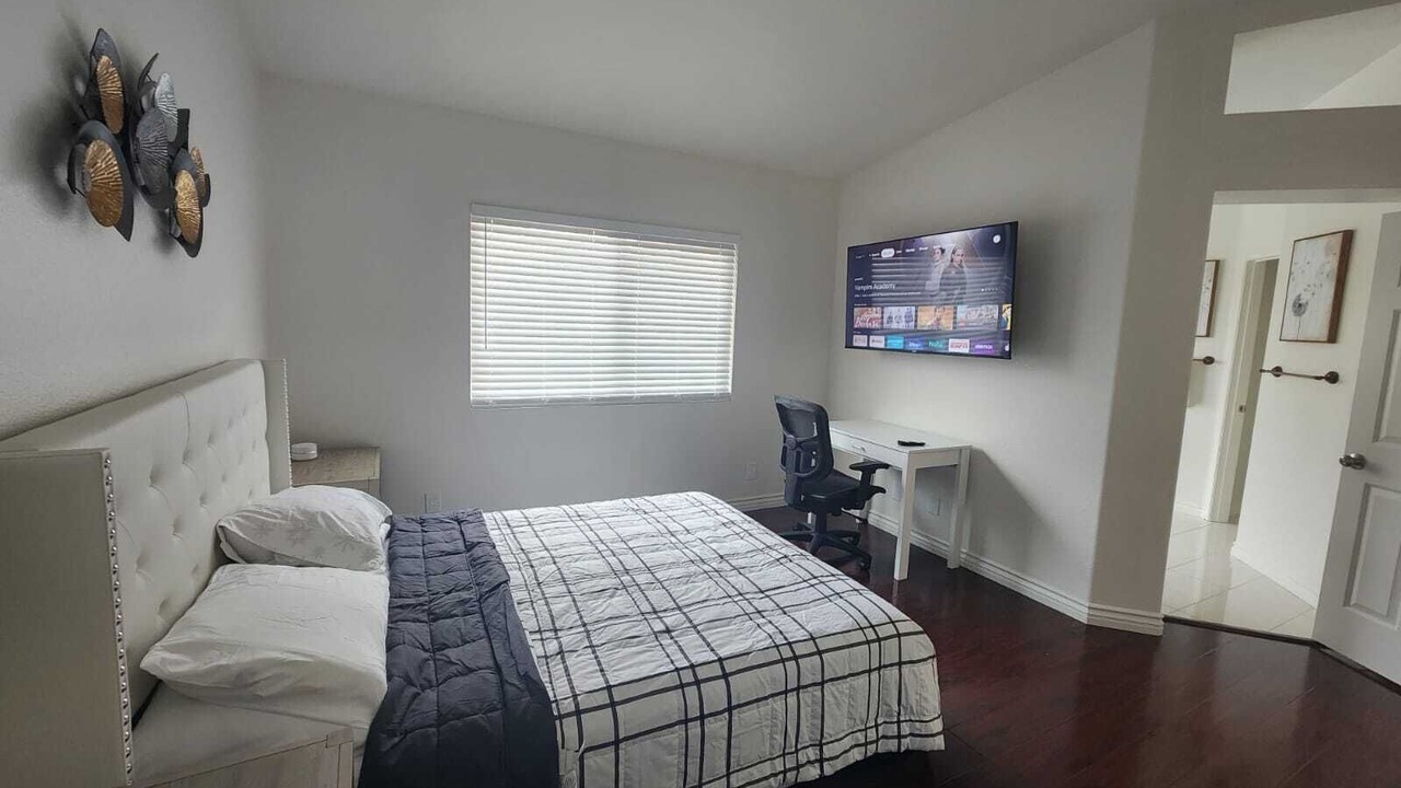 Photo of Bedroom in Miramar Ranch North