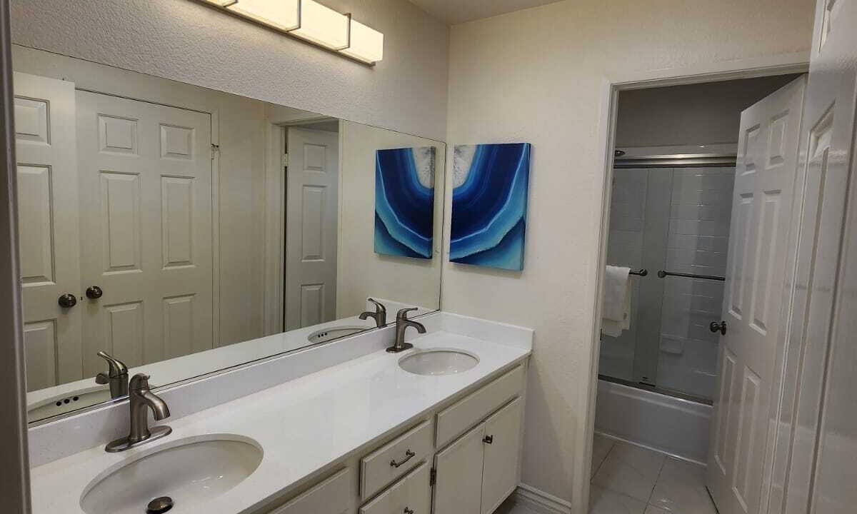 Photo of Bathroom in Miramar Ranch North