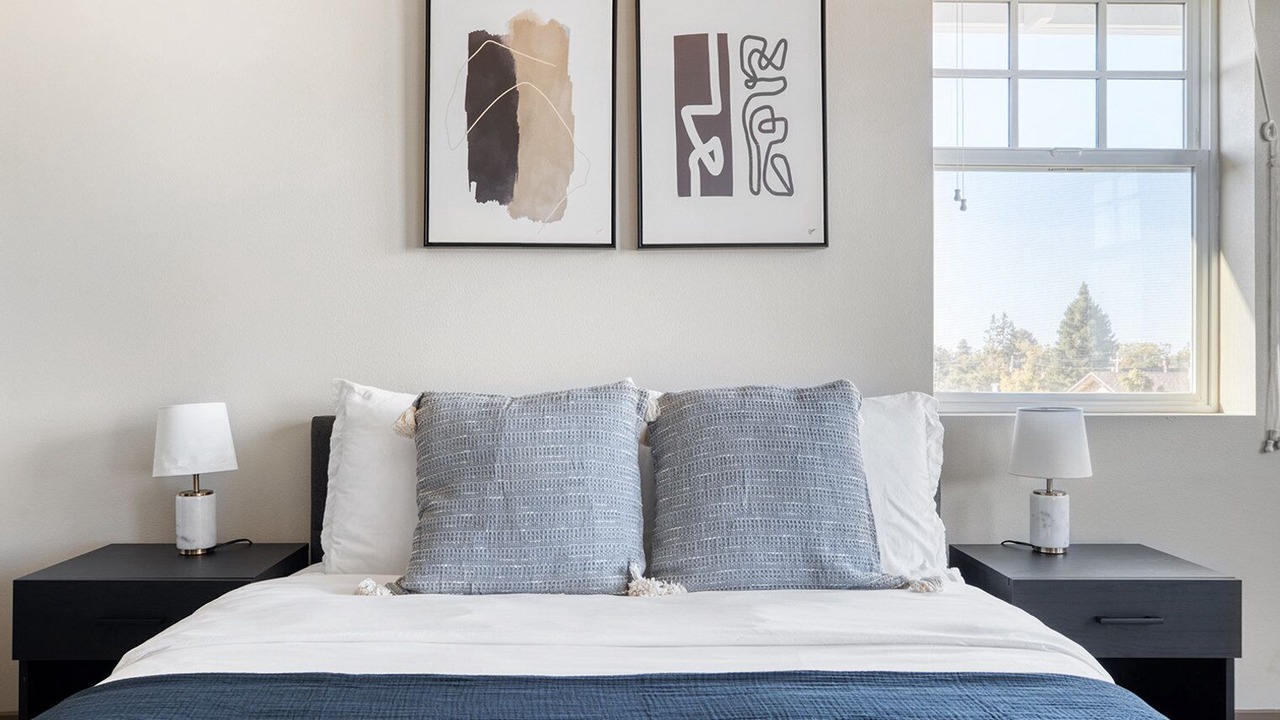 Photo of Bedroom in Burlingame