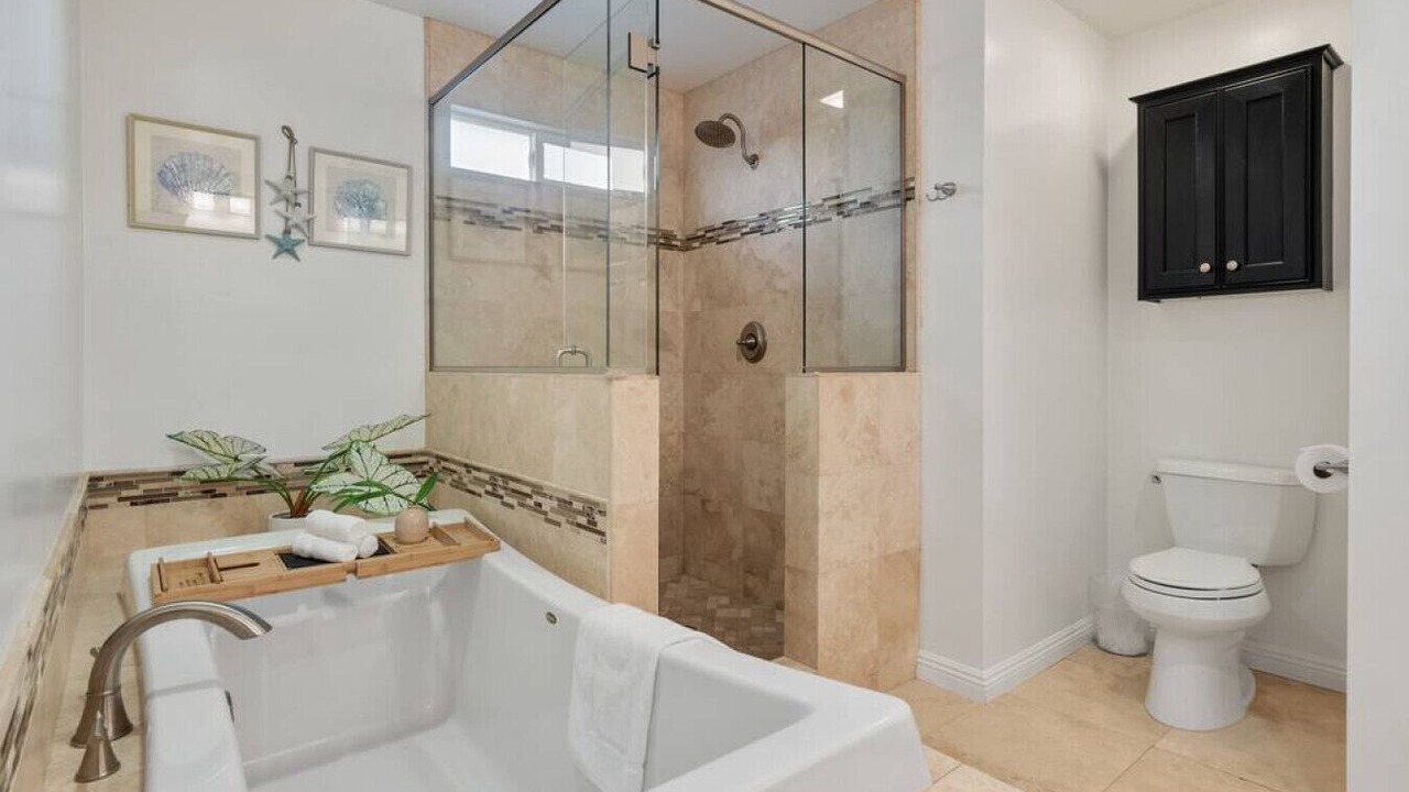 Photo of Bathroom in Harbor