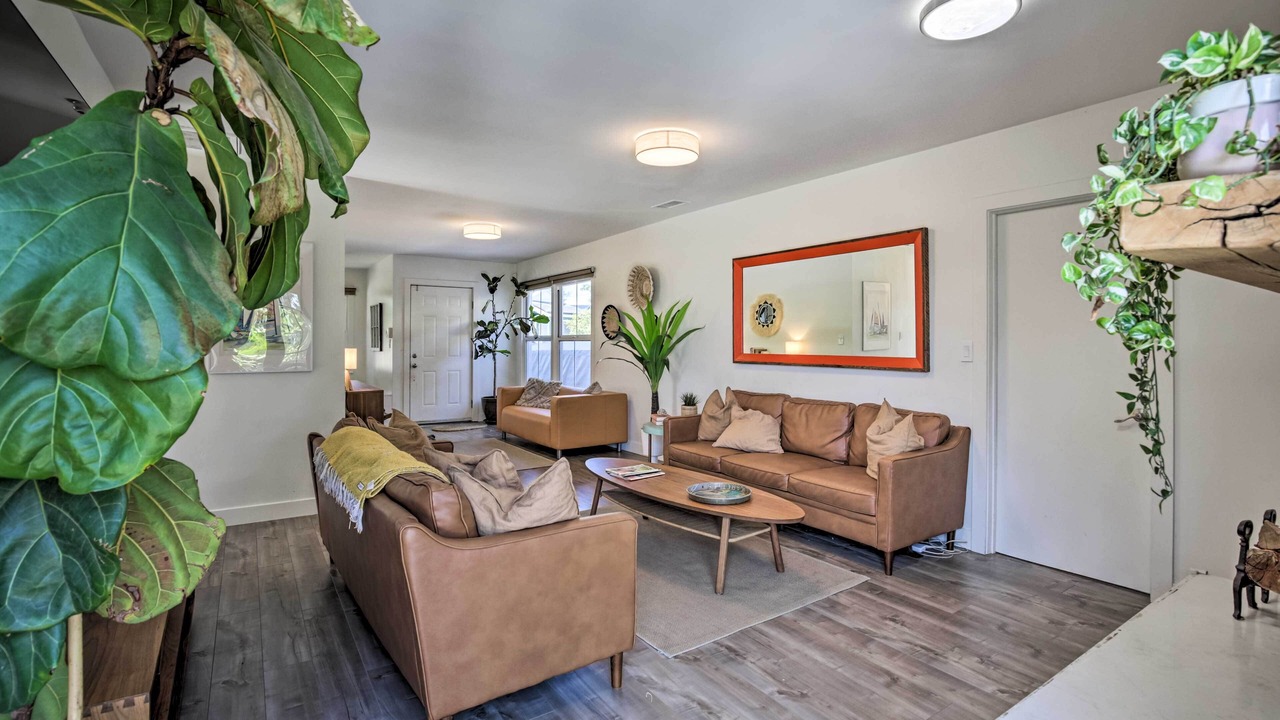 Photo of Livingroom in Fairmount Park