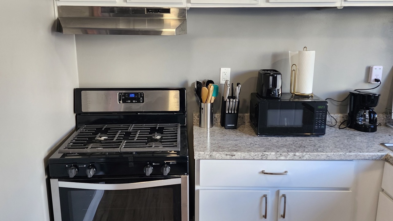 Photo of Kitchen in Mid-Wilshire