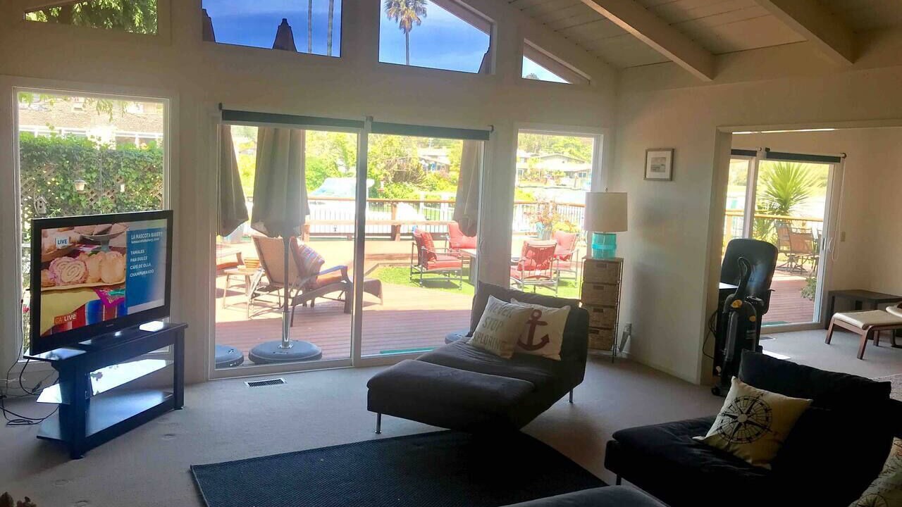 Photo of Livingroom in Country Club