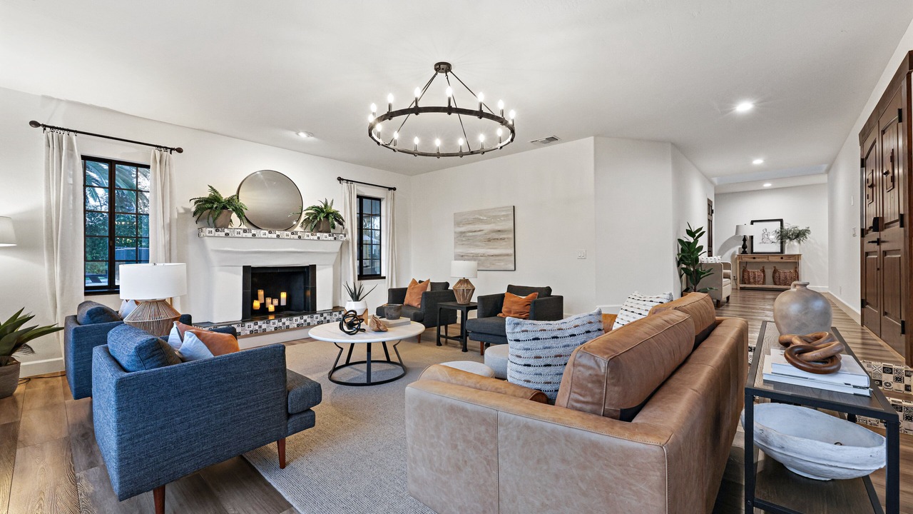 Photo of Livingroom in Vista