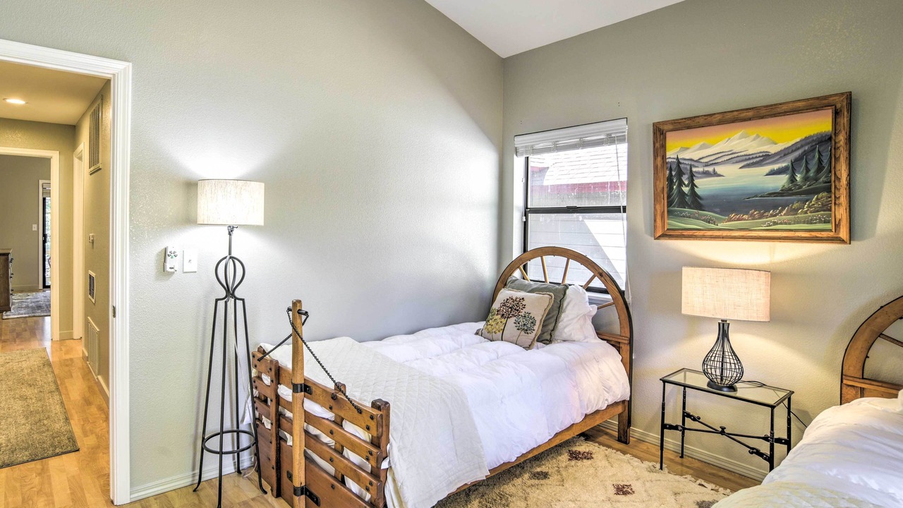 Photo of Bedroom in Lake Almanor West