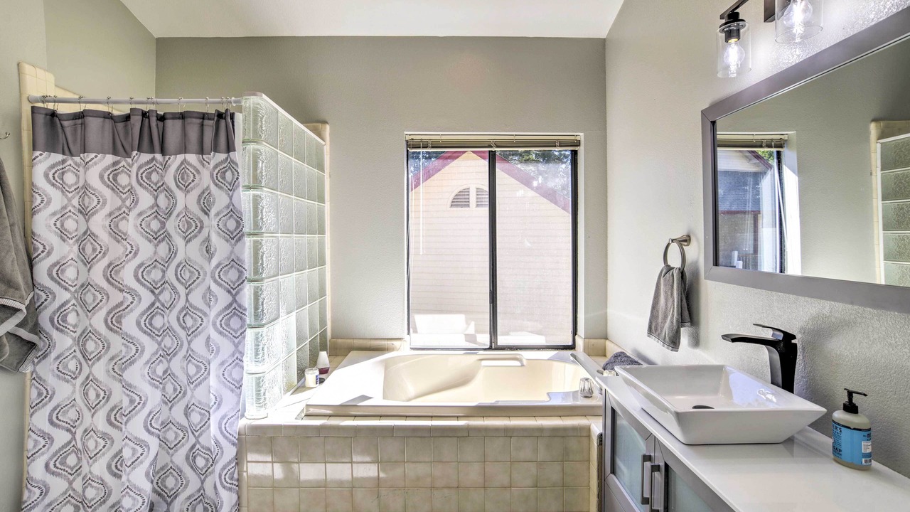 Photo of Bathroom in Lake Almanor West