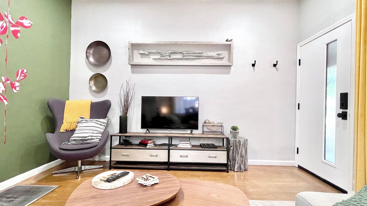Photo of Livingroom in Downtown Sacramento